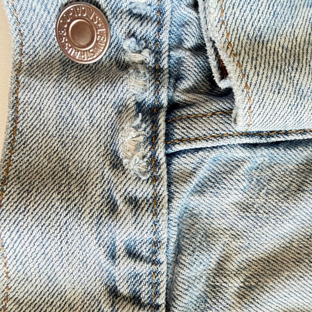 Levis Mens Light Wash Denim Trucker Jacket 29944-0000 Size L Casual Workwear - Picture 10 of 10